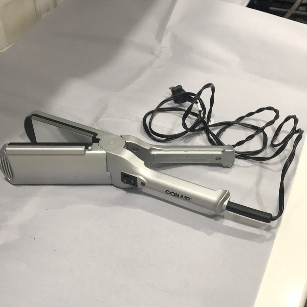 Conair flat iron